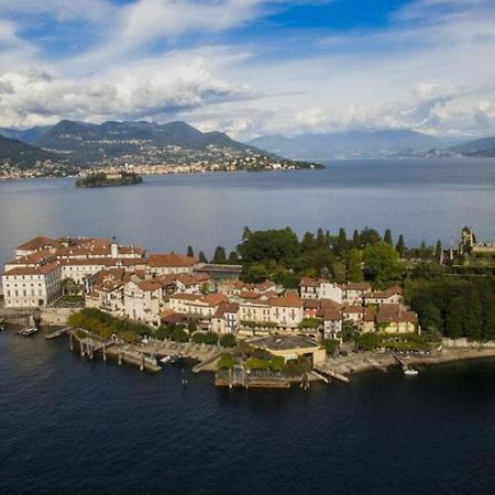 Isola Bella Apartments, Suite Στρέσα Εξωτερικό φωτογραφία