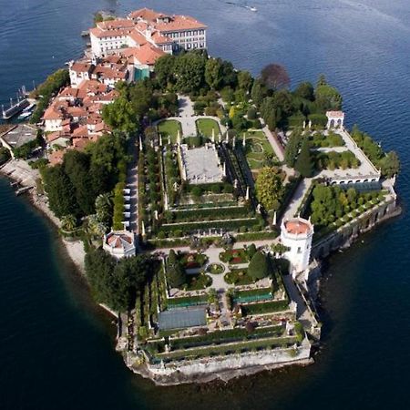 Isola Bella Apartments, Suite Στρέσα Εξωτερικό φωτογραφία